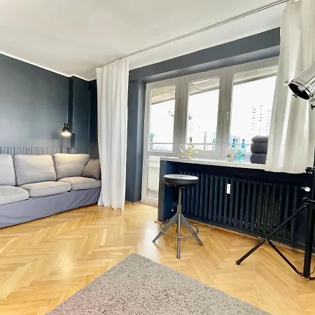 Apartment Super Silver 2xmetro Parking Wifi 300 Mb/s Nowy Netflix Hbo Appletv Filharmonia Warschau