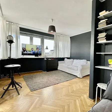 Super Silver 2xmetro Parking Wifi 300 Mb/s Nowy Netflix Hbo Appletv Filharmonia Apartment Warschau